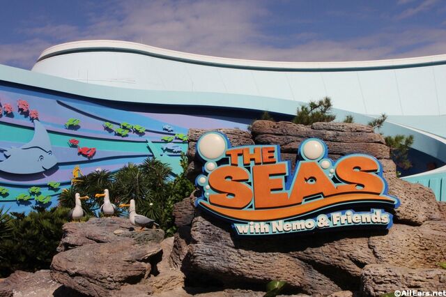 File:Seas-with-nemo-friends-111a.jpg