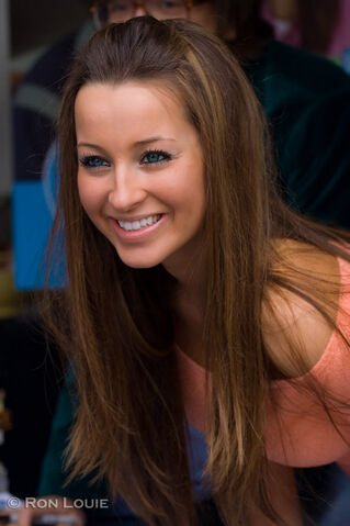File:58457-9202a8c04000641f8000000004e83a13ashley-leggat.jpg