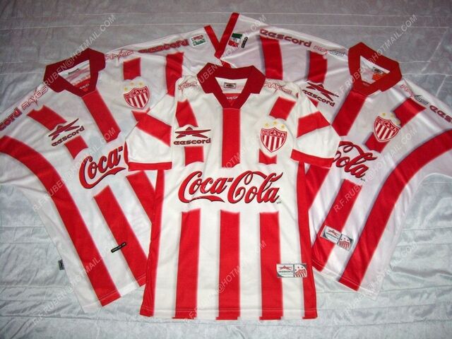 Archivo:NECJersey2000.jpg