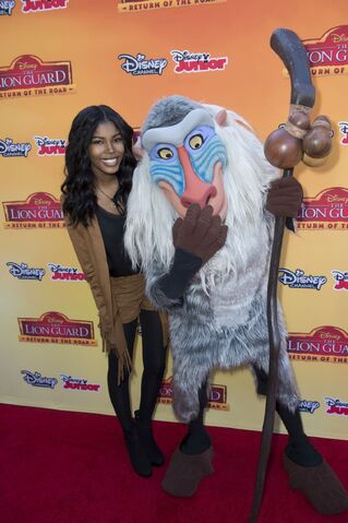 File:Diamond-white-at-the-lion-guard-return-of-the-roar-premiere-in-burbank-11-14-2015 6.jpg