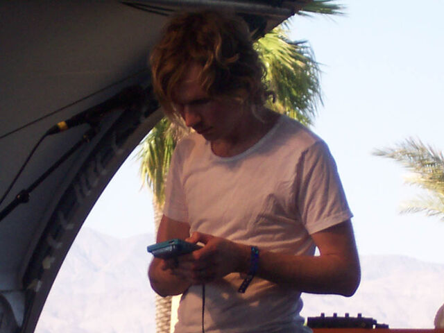 File:Coachella0422.jpg