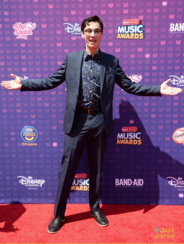 File:Joey Bragg RDMA's.png