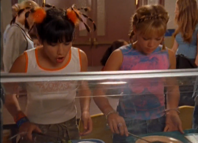 File:0101 Lizzie and Kate at cafeteria.png