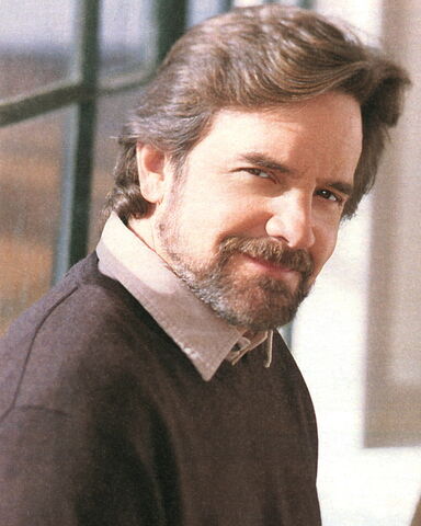 File:Lane Davies.jpg