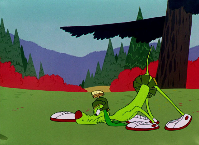 File:K-9 sniffs his turf.jpg
