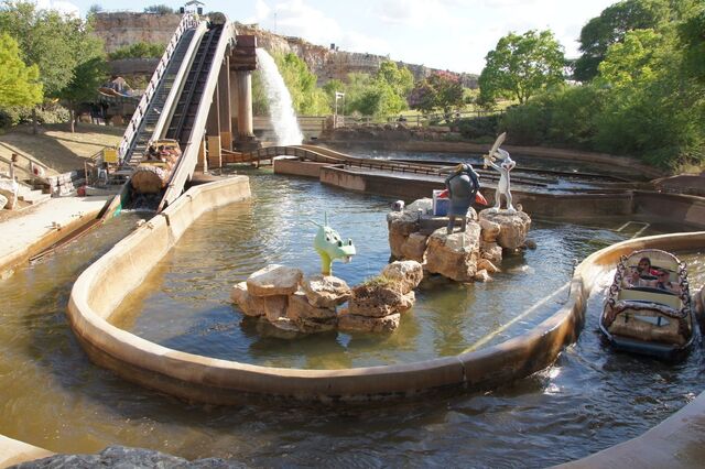 File:Bugs White Water Rapids.jpg