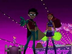 Robin & Starfire4.jpg