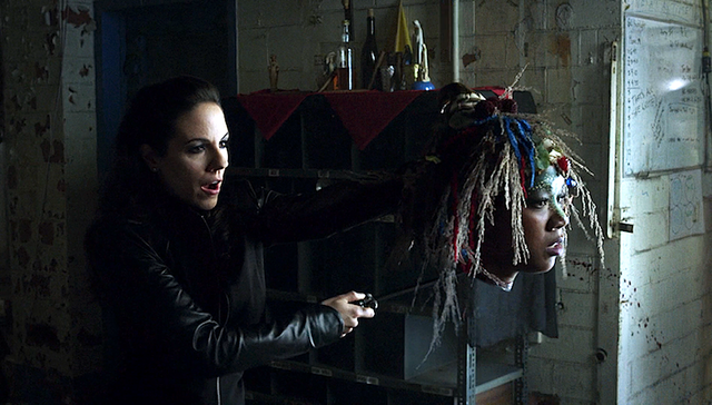 File:Bo decapitates Laveau (411).png