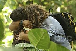 1X18 DanielleHurleyHug.jpg