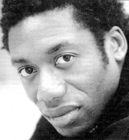 Ficheiro:Hakeem Kae-Kazim.jpg