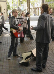 3X08 CharlieDesmond.jpg