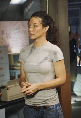Ficheiro:Katesawyer5x11.jpg