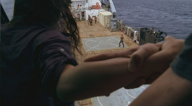 File:4x14-BobbingForFreighters.jpg