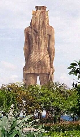 Archivo:Estatua.jpg