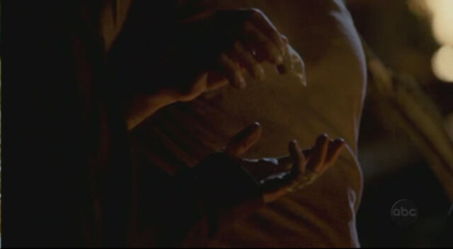 File:1x07-Stash.jpg