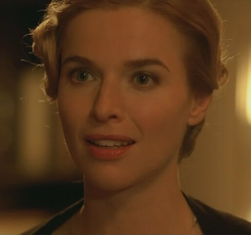 File:4x03 elsa face.jpg