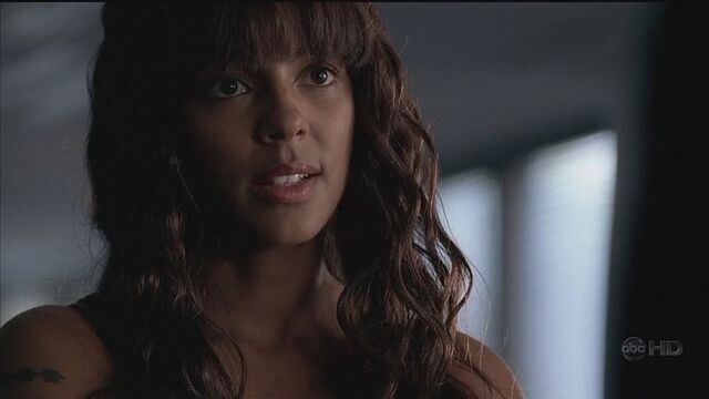 Archivo:4x02 Naomiddon.jpg