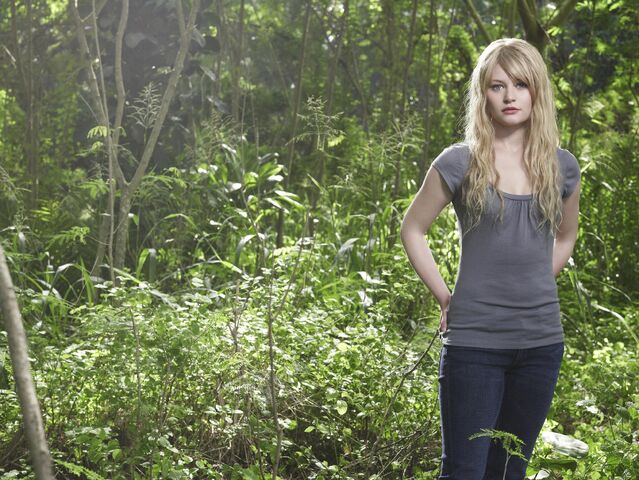 File:Lost Season4 Claire2.jpg