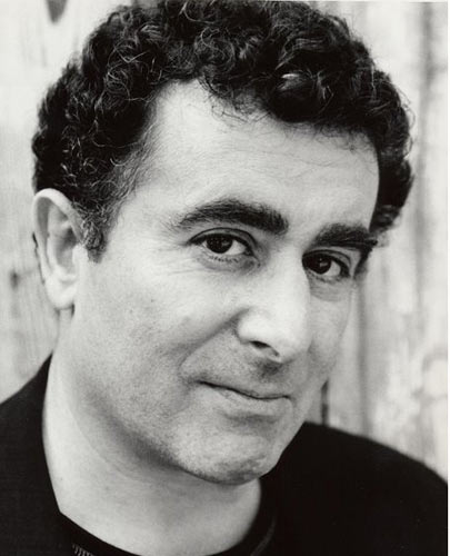 Next photo of Saul Rubinek