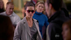 5x06-kate-lax-flight-316.jpg