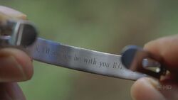 4x03 Armband.jpg