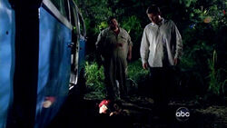 6x01-Jacob-Hurley-Sayid.jpg