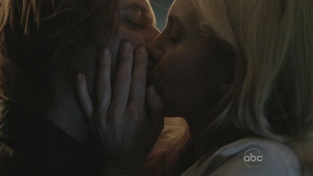 Archivo:Sawyer-Juliet End.jpg