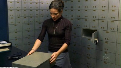 Ficheiro:Katelockbox.jpg