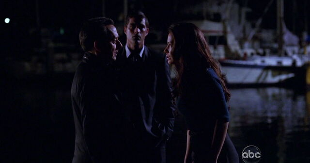 File:5x05 Lean in.jpg