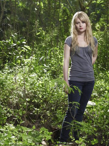 File:Lost Season4 Claire3.jpg