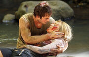 BooneCryingShannon1x13.jpg