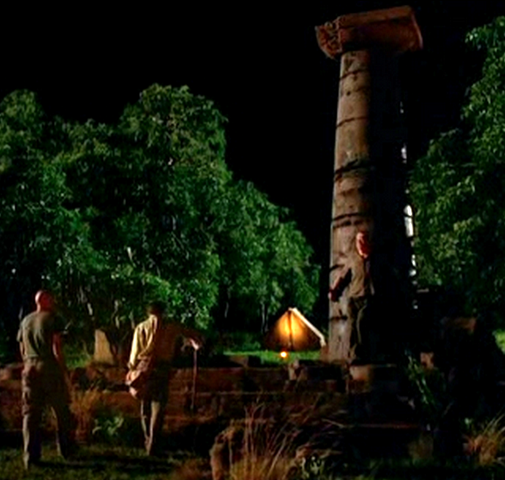 File:3x19ColumnandSteps.png