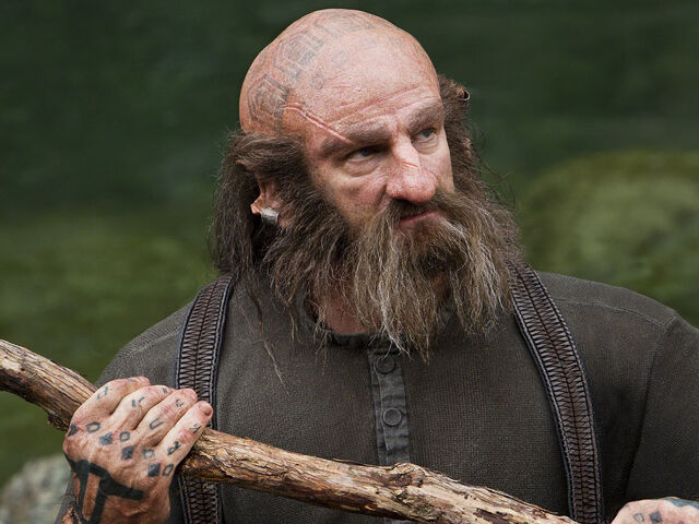File:Dwalin-with-stick.jpg