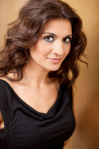 File:Isabel-bayrakdarian-vert.jpg