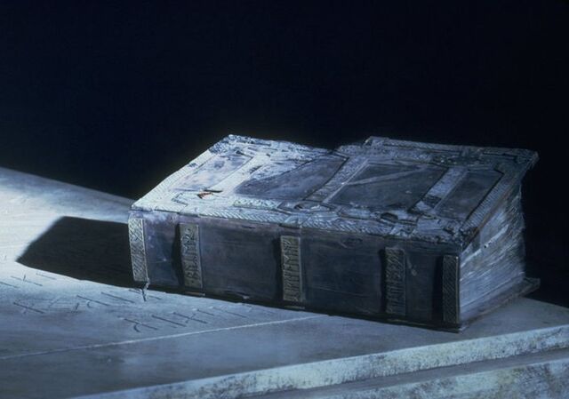 File:Book of Mazarbul1.jpg