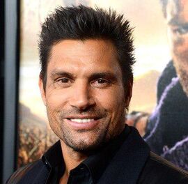 Manu Bennett