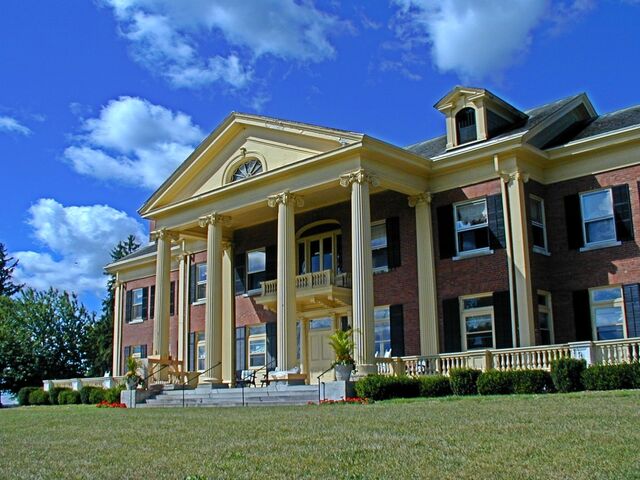 File:Troy's Manor.jpg