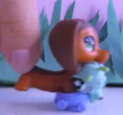 File:Savvy holding Gigi.png