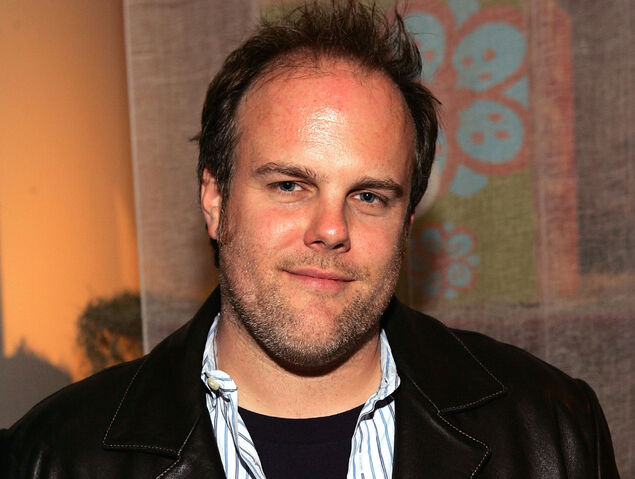 File:Tom Kapinos.jpg