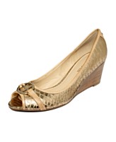 File:Shoes 1.jpg