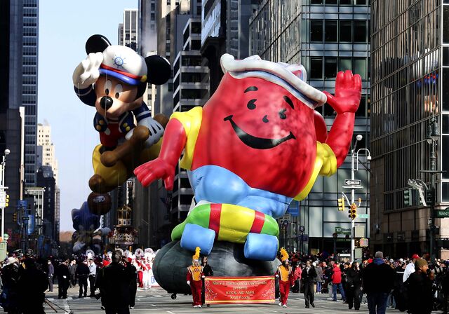 File:Parade07.jpg