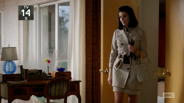 File:6x04 Megans outfits (04).png