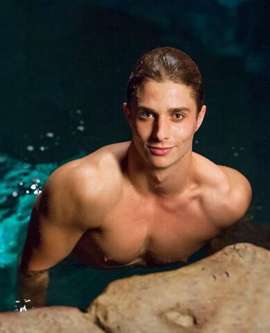 File:Erik in moon pool.jpg