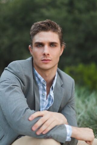 File:AlexCubis8.jpg