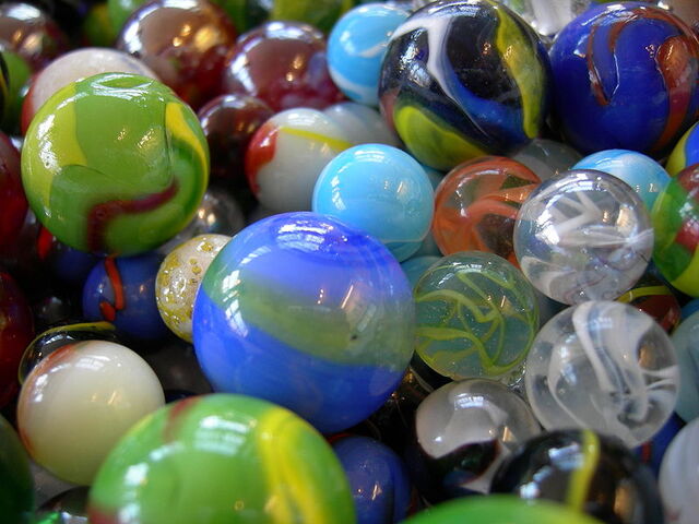 File:Marbles 01.jpg