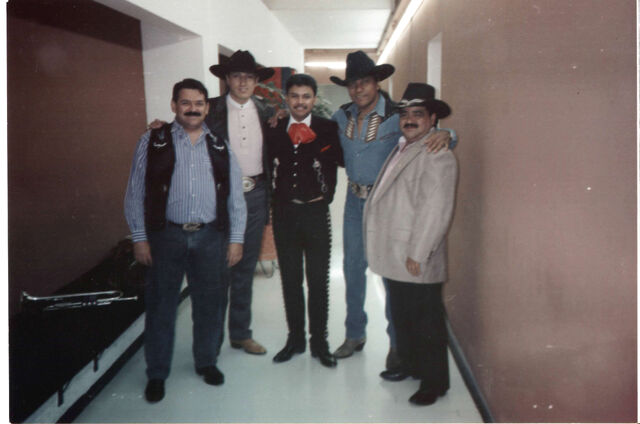 Archivo:Bronco-Tony.jpg