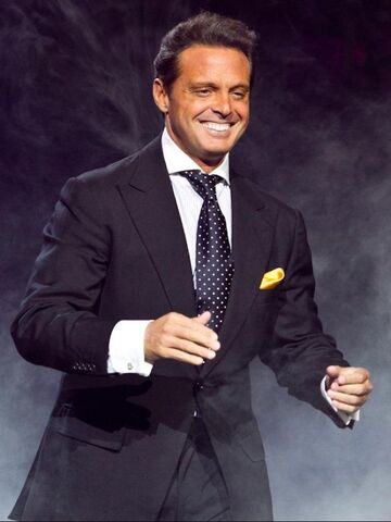 File:LuisMiguel.jpg