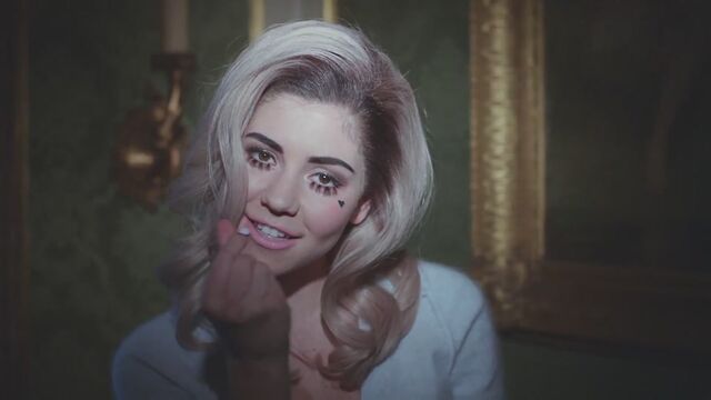 File:Primadonna Screencap 003.jpg