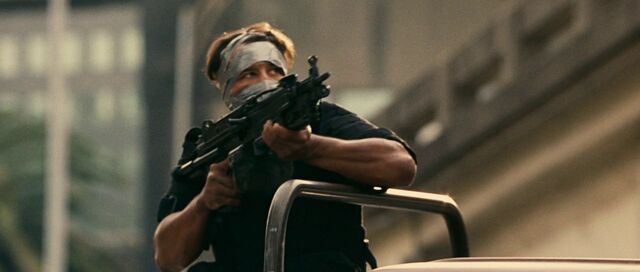 File:Contraband M249-2.jpg