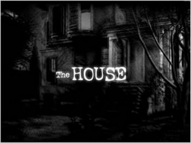 One family moved in to this house but never came out! Find out why in the first installment of The House! #HorrorGames #Halloween #HalloweenFlashGames